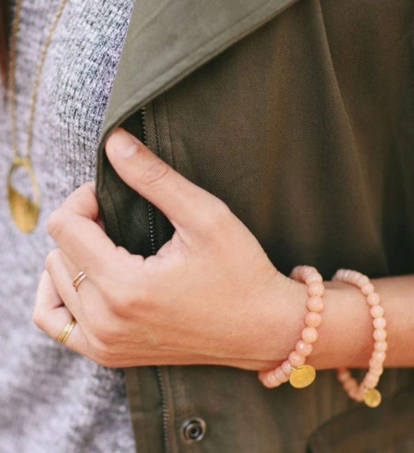 Women's bracelet