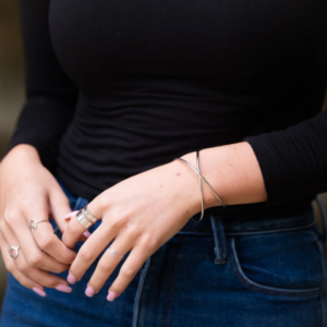 Women's bracelet